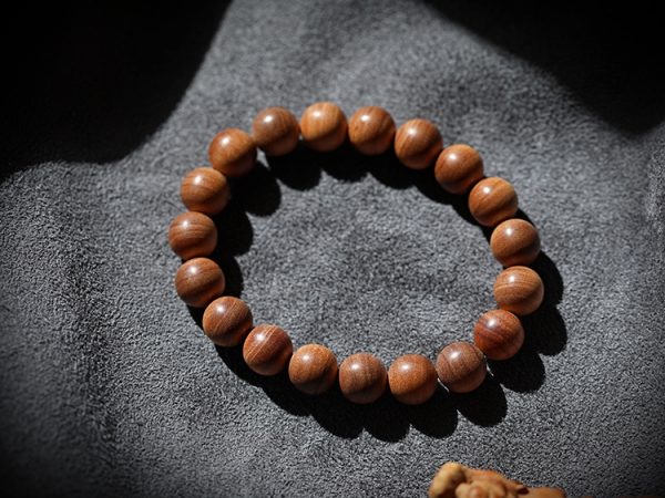 Sandalwood Bracelet 10mmx19 Beads - Image 10