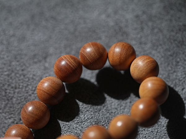 Sandalwood Bracelet 10mmx19 Beads - Image 12